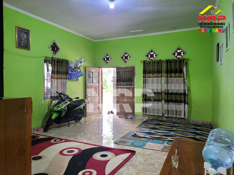 Dijual Rumah Minimalis di Kebalenan - Banyuwangi  Dijual Rumah Minimalis di Kebalenan - Banyuwangi  Dijual Rumah Minimalis di Kebalenan - Banyuwangi&nbsp;
meskipun aksesnya masih tanah, lokasinya terus berkembang dan berada di pusat kota

LT : 200 m2
LB : NRP BANYUWANGI