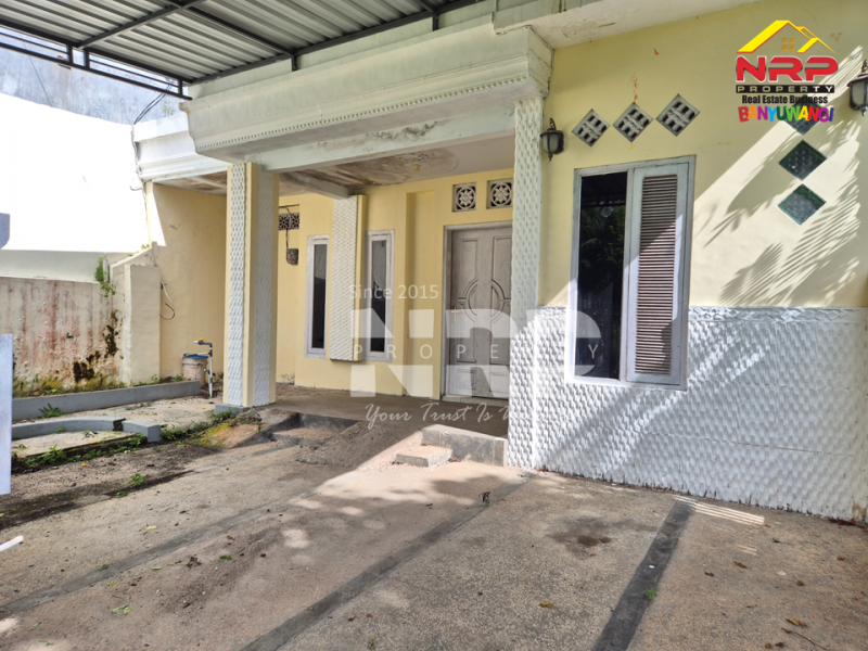 Dijual Rumah Minimalis di Kedayunan, Kabat - Banyuwangi Dijual Rumah Minimalis di Kedayunan, Kabat - Banyuwangi Dijual Rumah Minimalis di Kedayunan, Kabat - Banyuwangi
Dekat dengan RTH Kedayunan, Dekat hotel-hotel ternama Banyuwangi&nbsp;

Luas Tanah : 127 M2
Luas NRP BANYUWANGI
