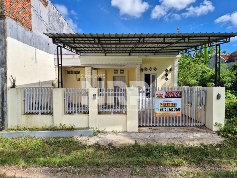 Dijual Rumah Minimalis di Kedayunan, Kabat - Banyuwangi Dijual Rumah Minimalis di Kedayunan, Kabat - Banyuwangi Dijual Rumah Minimalis di Kedayunan, Kabat - Banyuwangi
Dekat dengan RTH Kedayunan, Dekat hotel-hotel ternama Banyuwangi&nbsp;

Luas Tanah : 127 M2
Luas NRP BANYUWANGI