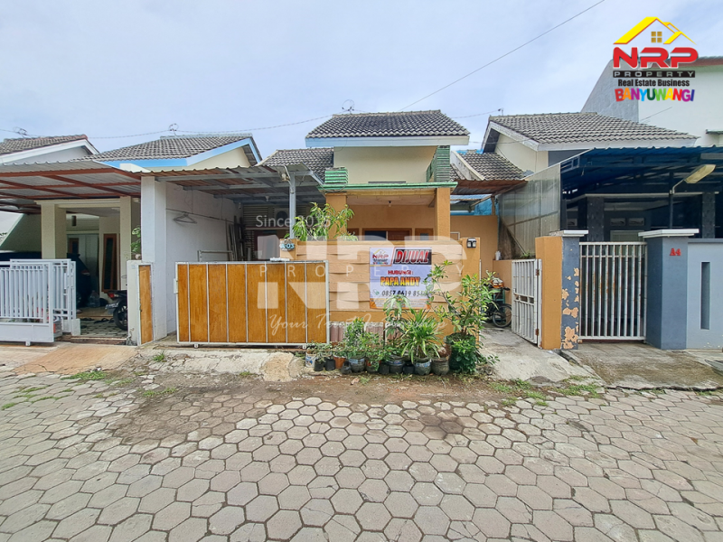 Dijual Rumah Minimalis di Ketapang, Banyuwangi Dijual Rumah Minimalis di Ketapang, Banyuwangi Dijual Rumah Minimalis di Ketapang, Banyuwangi
Lokasi strategis dekat pelabuhan & fasilitas umum.
Desain rapi, lingkungan nyaman one get system, cocok NRP BANYUWANGI