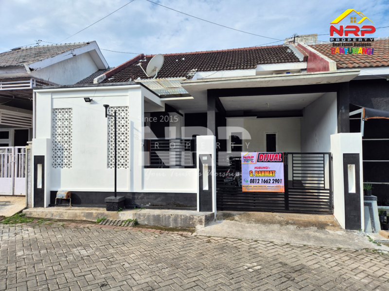 Dijual Rumah Minimalis di Mendut Regency - Banyuwangi   Dijual Rumah Minimalis di Mendut Regency - Banyuwangi   Dijual Rumah Minimalis di Mendut Regency - Banyuwangi&nbsp;&nbsp;
Lingkungan perumahan aman, tenang, dan akses mudah kemana-mana.&nbsp;
Perumahan di pusat NRP BANYUWANGI