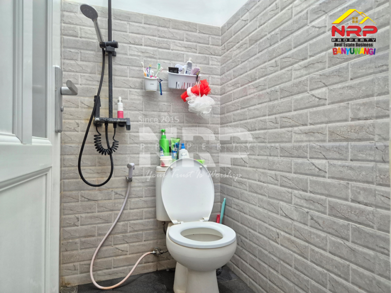 Dijual Rumah Minimalis di Mendut Regency - Banyuwangi   Dijual Rumah Minimalis di Mendut Regency - Banyuwangi   Dijual Rumah Minimalis di Mendut Regency - Banyuwangi&nbsp;&nbsp;
Lingkungan perumahan aman, tenang, dan akses mudah kemana-mana.&nbsp;
Perumahan di pusat NRP BANYUWANGI