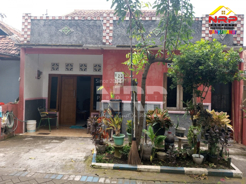 Dijual Rumah Minimalis di Perum. GGM Klatak - Banyuwangi  Dijual Rumah Minimalis di Perum. GGM Klatak - Banyuwangi  Dijual Rumah Minimalis di Perum. GGM Klatak - Banyuwangi&nbsp;
Lokasi Rumah Hook, sangat nyaman untuk tempat tinggal&nbsp;

LT/LB : 98/98 M2 SHM
Dilengkapi NRP BANYUWANGI
