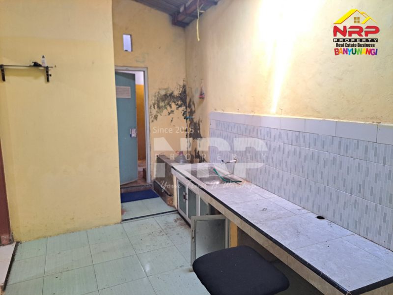 Dijual Rumah Minimalis di Perum. GPI Rogojampi - Banyuwangi Jual rumah 100 jutaan di banyuwangi rogojampi  Dijual Rumah Minimalis di Perum. GPI Rogojampi - Banyuwangi
Hunian Strategis dekat dengan fasilitas perbelanjaan dan pasar rogojampi

Luas Tanah : 84 NRP BANYUWANGI