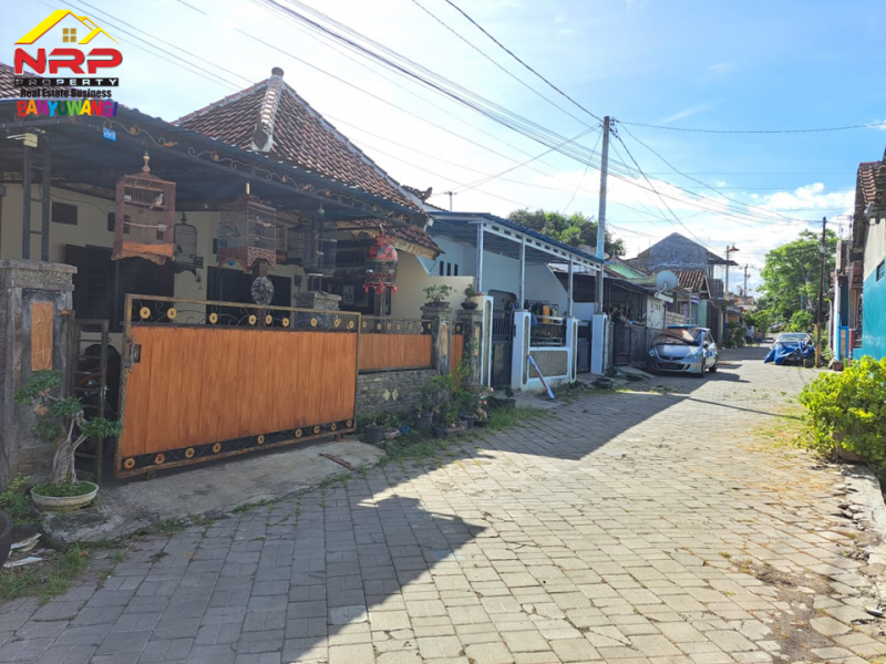 Dijual Rumah Minimalis di Villa Asri Sukowidi - Banyuwangi  Dijual Rumah Minimalis di Villa Asri Sukowidi - Banyuwangi  Dijual Rumah Minimalis di Villa Asri Sukowidi - Banyuwangi&nbsp;
Lingkungan aman dan nyaman. Cocok untuk hunian.&nbsp;

Luas Tanah 92 M2 SHM
Luas Bangunan NRP BANYUWANGI
