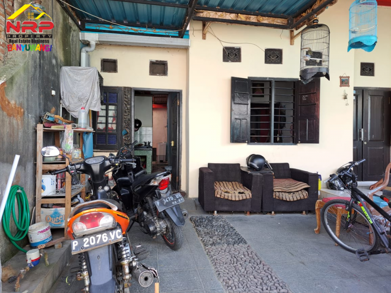 Dijual Rumah Minimalis di Villa Asri Sukowidi - Banyuwangi  Dijual Rumah Minimalis di Villa Asri Sukowidi - Banyuwangi  Dijual Rumah Minimalis di Villa Asri Sukowidi - Banyuwangi&nbsp;
Lingkungan aman dan nyaman. Cocok untuk hunian.&nbsp;

Luas Tanah 92 M2 SHM
Luas Bangunan NRP BANYUWANGI