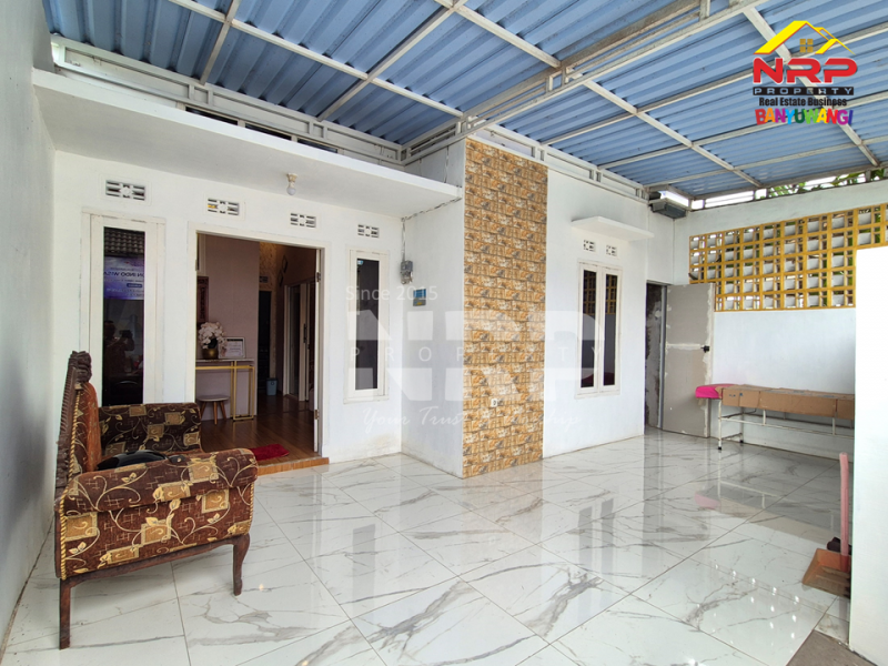 Dijual Rumah Minimalis Full Furniture di Perum. Adimas Rogojampi  Dijual Rumah Minimalis Full Furniture di Perum. Adimas Rogojampi  Dijual Rumah Minimalis Full Furniture di Perum. Adimas Rogojampi&nbsp;
Cocok untuk hunian, Dekat dengan Pusat Pendidikan dan Perbelanjaan NRP BANYUWANGI