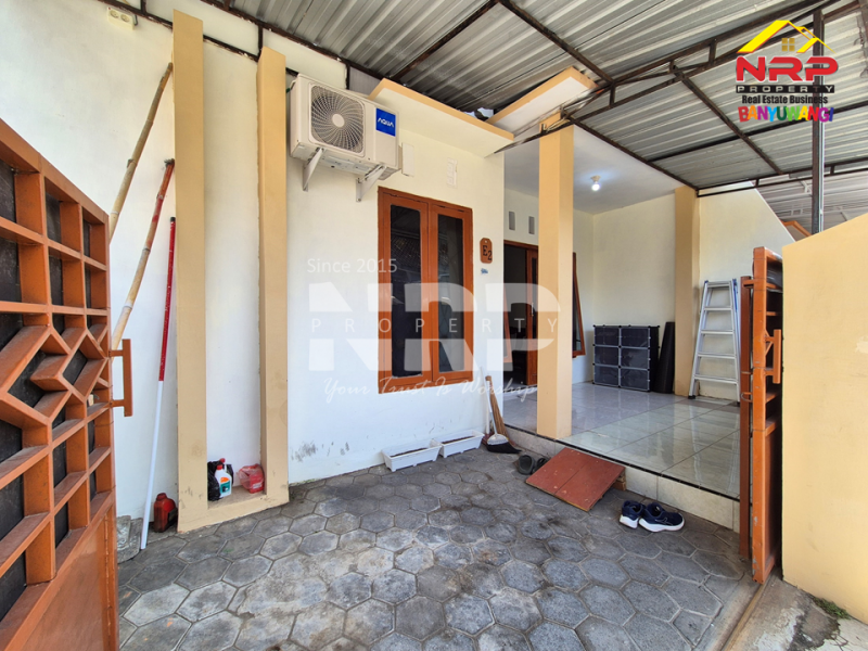 Dijual Rumah Minimalis Hook 200 Jutaan Kawasan Perumahan di Tamanbaru - Banyuwangi Dijual Rumah Minimalis Hook 200 Jutaan Kawasan Perumahan di Tamanbaru - Banyuwangi Dijual Rumah Minimalis Hook 200 Jutaan Kawasan Perumahan di Tamanbaru - Banyuwangi
Lokasi di Pusat Kota Banyuwangi. Belakang Kampus Untag&nbsp;
Sangat Cocok NRP BANYUWANGI