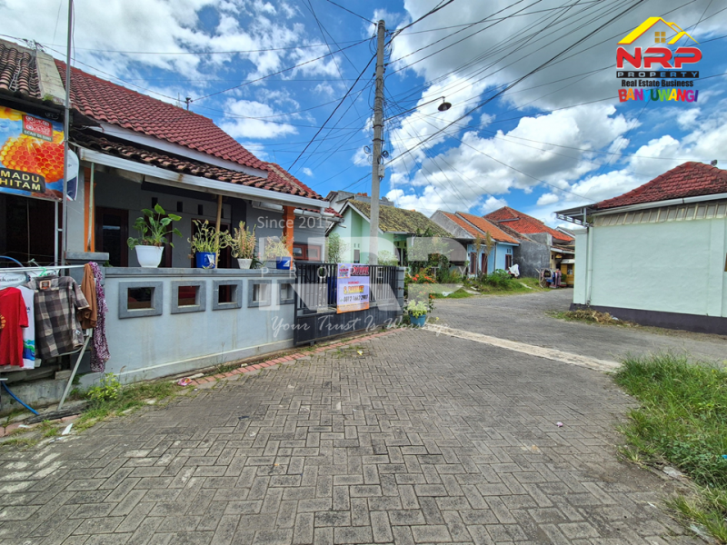 Dijual Rumah Minimalis Hook di Sebelah Hotel El Royal Banyuwangi  Dijual Rumah Minimalis Hook di Sebelah Hotel El Royal Banyuwangi  Dijual Rumah Minimalis Hook di Sebelah Hotel El Royal Banyuwangi&nbsp;
Lokasi Sangat Strategis Dekat dengan Banyuwangi Park dan Fasilitas Pendidikan NRP BANYUWANGI