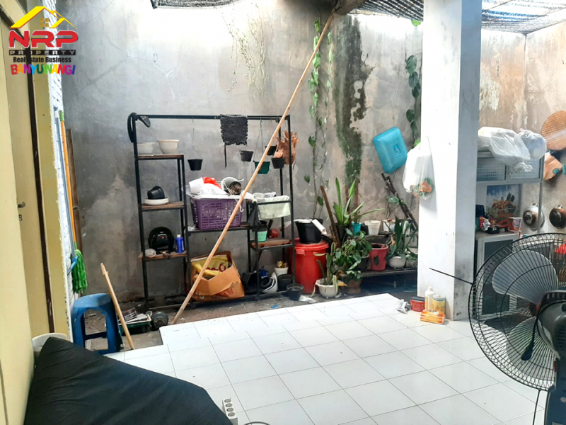 Dijual Rumah Minimalis Hook Siap Huni di Jl. Agus Salim - Banyuwangi Dijual Rumah Minimalis Hook Siap Huni di Jl. Agus Salim - Banyuwangi Dijual Rumah Minimalis Hook Siap Huni di Jl. Agus Salim - Banyuwangi
Lokasi Strategis Cocok Untuk Hunian.&nbsp;

Luas Tanah : 132 m2 SHM
Luas Bangunan : NRP BANYUWANGI