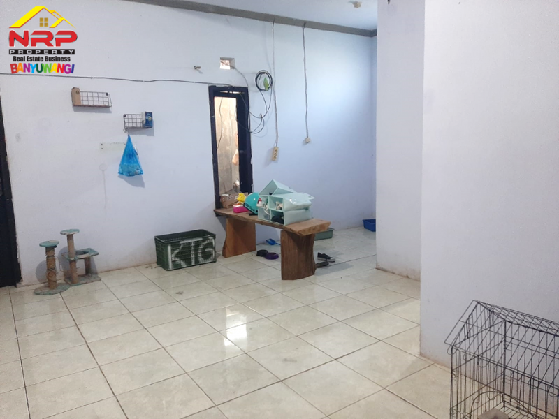 Dijual Rumah Minimalis Hook Siap Huni di Jl. Agus Salim - Banyuwangi Dijual Rumah Minimalis Hook Siap Huni di Jl. Agus Salim - Banyuwangi Dijual Rumah Minimalis Hook Siap Huni di Jl. Agus Salim - Banyuwangi
Lokasi Strategis Cocok Untuk Hunian.&nbsp;

Luas Tanah : 132 m2 SHM
Luas Bangunan : NRP BANYUWANGI