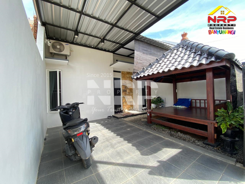 Dijual Rumah Minimalis Modern di Banyuwangi Kota  Dijual Rumah Minimalis Modern di Banyuwangi Kota  Dijual Rumah Minimalis Modern di Banyuwangi Kota&nbsp;
Perumahan strategis berada di Pusat Kota, Dekat dengan fasilitas pendidikan, perbelanjaan dan fasilitas NRP BANYUWANGI