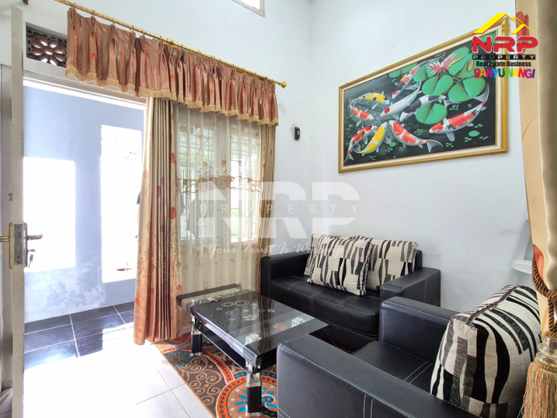 Dijual Rumah Minimalis Murah di Mendut Regency - Banyuwangi   Dijual Rumah Minimalis Murah di Mendut Regency - Banyuwangi   Rumah Minimalis di Mendut Regency - Banyuwangi&nbsp;&nbsp;
Lingkungan perumahan aman, tenang, dan akses mudah kemana-mana.&nbsp;
Perumahan di pusat kota yang NRP BANYUWANGI