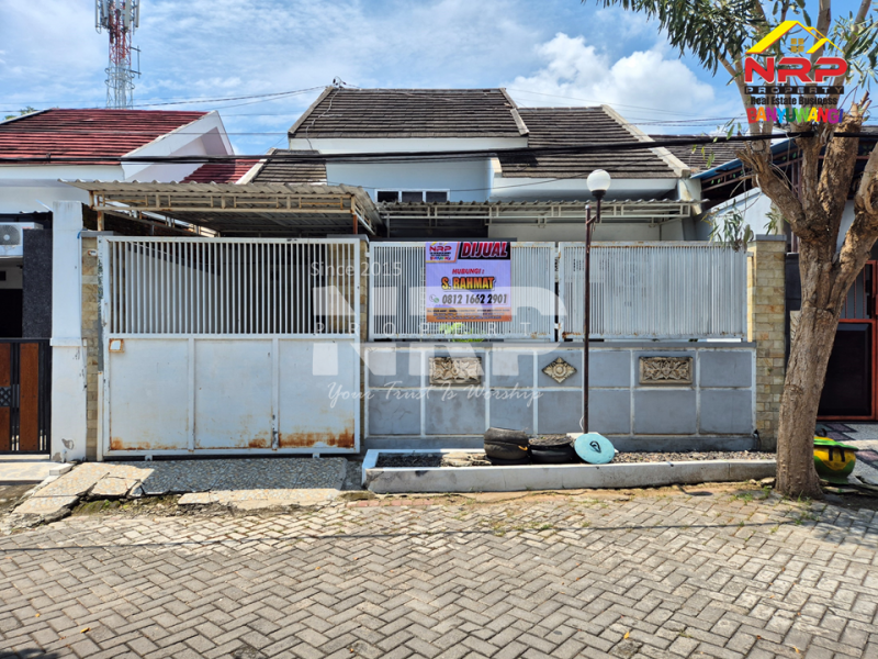 Dijual Rumah Minimalis Murah di Mendut Regency - Banyuwangi   Dijual Rumah Minimalis Murah di Mendut Regency - Banyuwangi   Rumah Minimalis di Mendut Regency - Banyuwangi&nbsp;&nbsp;
Lingkungan perumahan aman, tenang, dan akses mudah kemana-mana.&nbsp;
Perumahan di pusat kota yang NRP BANYUWANGI