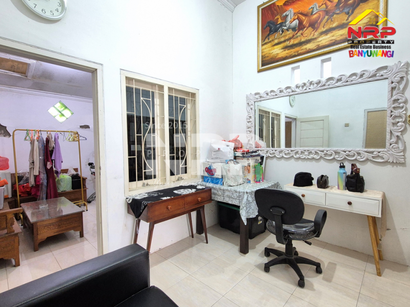 Dijual Rumah Minimalis Murah di Mendut Regency - Banyuwangi   Dijual Rumah Minimalis Murah di Mendut Regency - Banyuwangi   Rumah Minimalis di Mendut Regency - Banyuwangi&nbsp;&nbsp;
Lingkungan perumahan aman, tenang, dan akses mudah kemana-mana.&nbsp;
Perumahan di pusat kota yang NRP BANYUWANGI