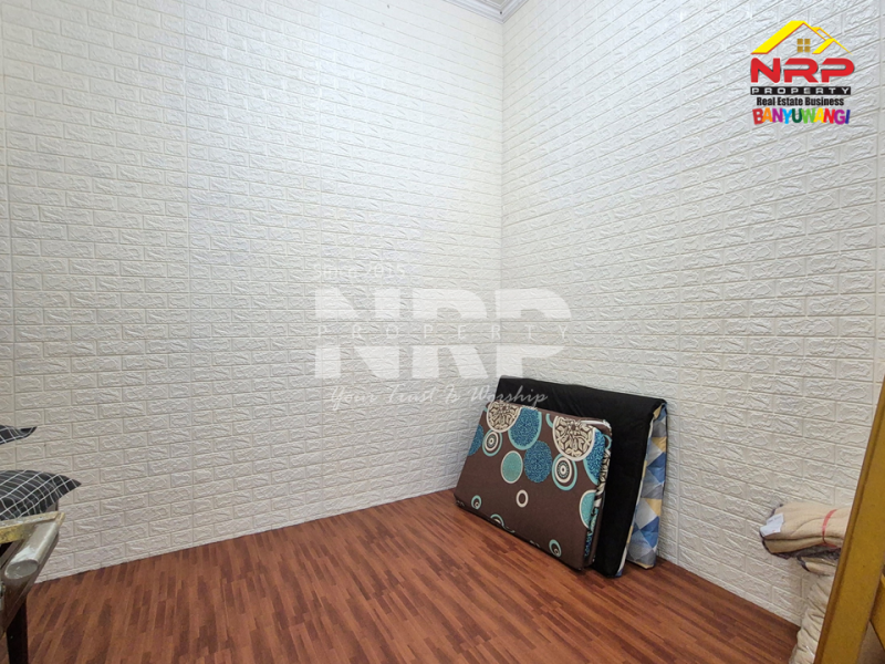 Dijual Rumah Minimalis Murah di Mendut Regency - Banyuwangi   Dijual Rumah Minimalis Murah di Mendut Regency - Banyuwangi   Rumah Minimalis di Mendut Regency - Banyuwangi&nbsp;&nbsp;
Lingkungan perumahan aman, tenang, dan akses mudah kemana-mana.&nbsp;
Perumahan di pusat kota yang NRP BANYUWANGI