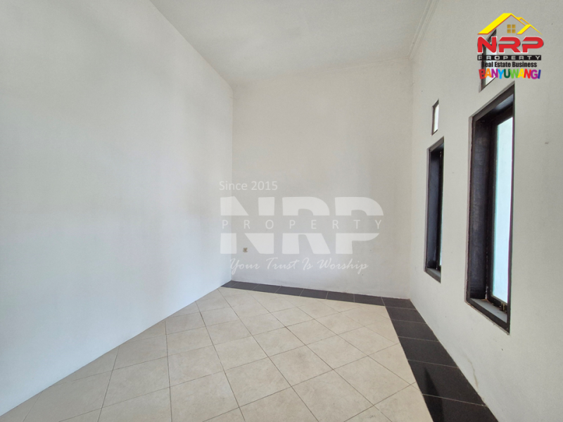 Dijual Rumah Minimalis Murah Siap Huni di Sobo - Banyuwangi  Dijual Rumah Minimalis Murah Siap Huni di Sobo - Banyuwangi  Dijual Rumah Minimalis Murah Siap Huni di Sobo - Banyuwangi&nbsp;
Hunian strategis, berada di dekat pintu masuk perumahan, tidak dekat dengan genangan NRP BANYUWANGI