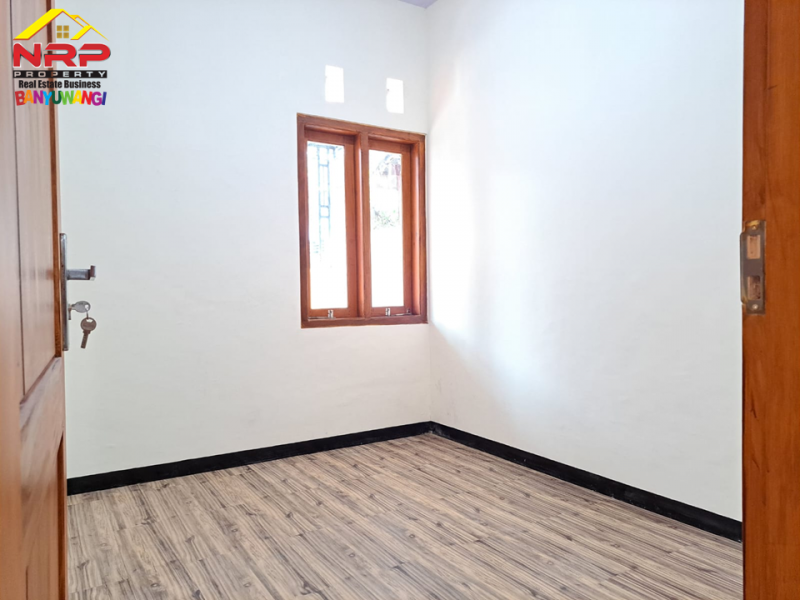 Dijual Rumah Minimalis Siap Huni 100 Meter dari Jalan Kepiting - Banyuwangi  Dijual Rumah Minimalis Siap Huni 100 Meter dari Jalan Kepiting - Banyuwangi  Dijual Rumah Minimalis Siap Huni 100 Meter dari Jalan Kepiting - Banyuwangi
Terletak dikawasan sentra bisnis dan kuliner, pendidikan, dan pertokoan.
Cocok NRP BANYUWANGI