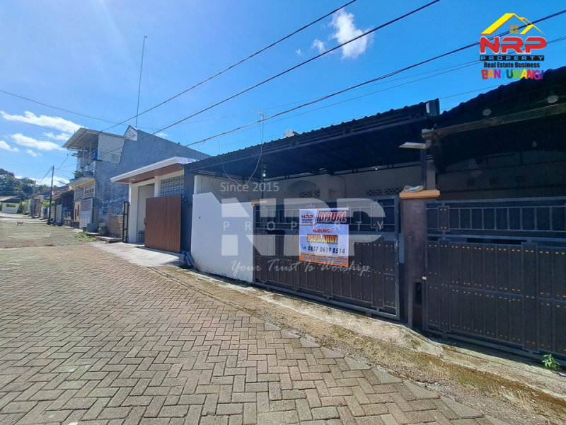 Dijual Rumah Minimalis Siap Huni di Belakang Hotel Kokoon Banyuwangi  Dijual Rumah Minimalis Siap Huni di Belakang Hotel Kokoon Banyuwangi  Dijual Rumah Minimalis Siap Huni di Belakang Hotel Kokoon Banyuwangi&nbsp;
Lokasi Strategis, Nyaman, Sejuk dan Asri. Dekat dengan kawasan wisata Banyuwangi NRP BANYUWANGI