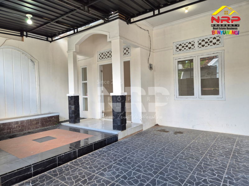 Dijual Rumah Minimalis Siap Huni di Belakang Hotel Kokoon Banyuwangi  Dijual Rumah Minimalis Siap Huni di Belakang Hotel Kokoon Banyuwangi  Dijual Rumah Minimalis Siap Huni di Belakang Hotel Kokoon Banyuwangi&nbsp;
Lokasi Strategis, Nyaman, Sejuk dan Asri. Dekat dengan kawasan wisata Banyuwangi NRP BANYUWANGI