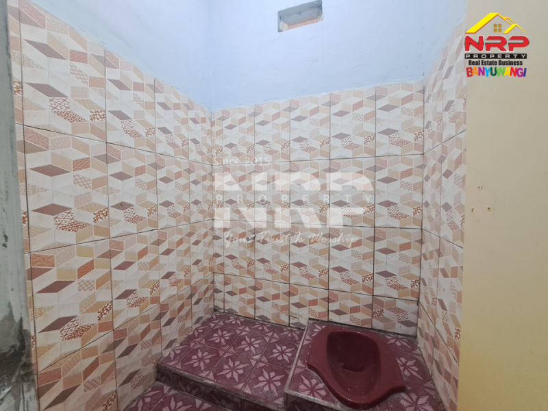 Dijual Rumah Minimalis Siap Huni di Boyolangu - Banyuwangi Jual rumah 100 jutaan di Banyuwangi Glagah  Dijual Rumah Minimalis Siap Huni di Boyolangu - Banyuwangi
Kawasan perumahan dekat dengan kawasan pendidikan ternama di banyuwangi&nbsp;

Luas Tanah : 72 NRP BANYUWANGI