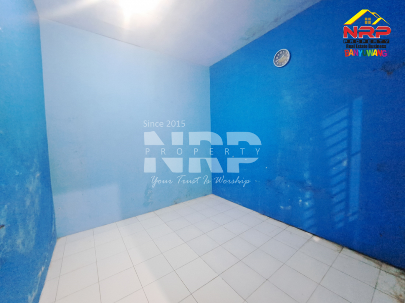 Dijual Rumah Minimalis Siap Huni di Kebalenan - Banyuwangi  Dijual Rumah Minimalis Siap Huni di Kebalenan - Banyuwangi  Dijual Rumah Minimalis Siap Huni di Kebalenan - Banyuwangi&nbsp;
Perumahan Exclusive Pusat Kota dengan Lingkungan Aman dan Nyaman
Keamanan 24 Jam dengan NRP BANYUWANGI