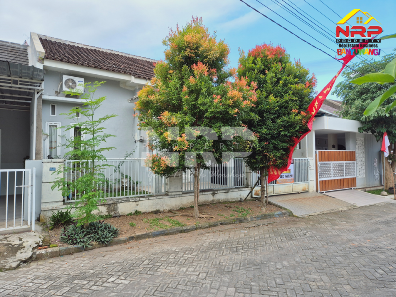 Dijual Rumah Minimalis Siap Huni di Perum. GPI Rogojampi - Banyuwangi Dijual Rumah Minimalis Siap Huni di Perum. GPI Rogojampi - Banyuwangi Dijual Rumah Minimalis Siap Huni di Perum. GPI Rogojampi - Banyuwangi
Hunian Strategis dekat dengan fasilitas perbelanjaan dan pasar rogojampi

Luas Tanah : NRP BANYUWANGI
