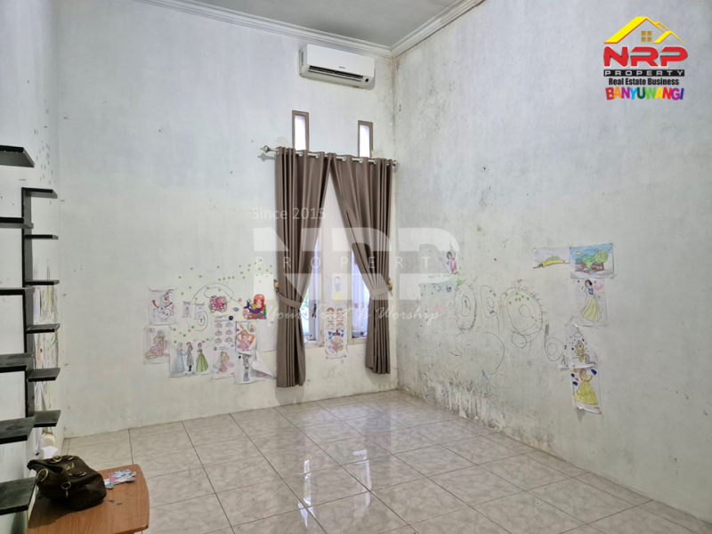 Dijual Rumah Minimalis Siap Huni di Perum. GPI Rogojampi - Banyuwangi Dijual Rumah Minimalis Siap Huni di Perum. GPI Rogojampi - Banyuwangi Dijual Rumah Minimalis Siap Huni di Perum. GPI Rogojampi - Banyuwangi
Hunian Strategis dekat dengan fasilitas perbelanjaan dan pasar rogojampi

Luas Tanah : NRP BANYUWANGI