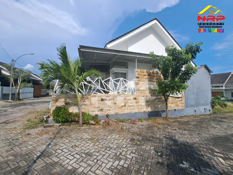 Dijual Rumah Minimalis Siap Huni di Perum Permata Banyuwangi Dijual Rumah Minimalis Siap Huni di Perum Permata Banyuwangi Dijual Rumah Minimalis Siap Huni di Perum Permata Banyuwangi
Llingkungan aman ( One Gate System ) dengan Security, Akses Jalan Sangat Lebar, Rindang dan NRP BANYUWANGI
