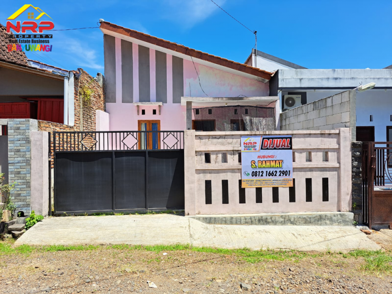 Dijual Rumah Minimalis Siap Huni di Perum. Taman Permata Hijau - Banyuwangi Dijual Rumah Minimalis Siap Huni di Perum. Taman Permata Hijau - Banyuwangi Dijual Rumah Minimalis Siap Huni di Perum. Taman Permata Hijau - Banyuwangi
Hunian minimalis dilingkungan yang masih asri dan nyaman.
Akses Jalan Depan NRP BANYUWANGI
