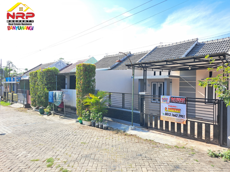 Dijual Rumah Minimalis Full Furniture Siap Huni di Gading Mas Permai Dijual Rumah 200 Jutaan Full Furniture di Dadapan Banyuwangi  Dijual Rumah Minimalis Siap Huni di Puri Gading Mas Permai - Banyuwangi&nbsp;
Akses Jln Raya Jember - Banyuwangi.&nbsp;
Lokasi sangat startegis dekat dengan NRP BANYUWANGI