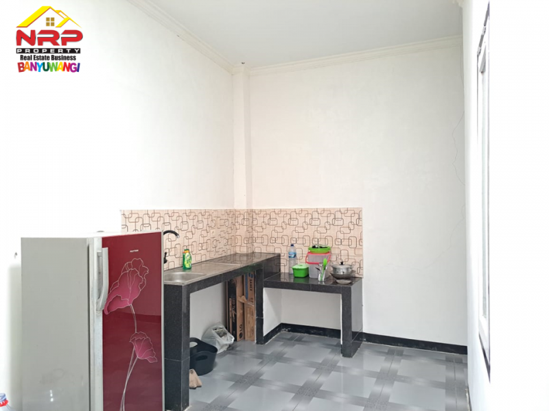 Dijual Rumah Minimalis Full Furniture Siap Huni di Gading Mas Permai Dijual Rumah 200 Jutaan Full Furniture di Dadapan Banyuwangi  Dijual Rumah Minimalis Siap Huni di Puri Gading Mas Permai - Banyuwangi&nbsp;
Akses Jln Raya Jember - Banyuwangi.&nbsp;
Lokasi sangat startegis dekat dengan NRP BANYUWANGI