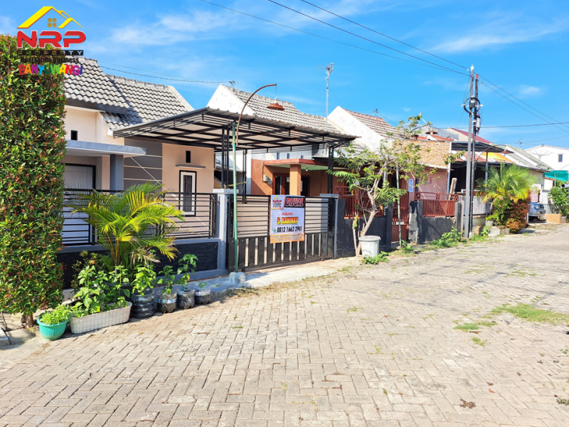 Dijual Rumah Minimalis Full Furniture Siap Huni di Gading Mas Permai Dijual Rumah 200 Jutaan Full Furniture di Dadapan Banyuwangi  Dijual Rumah Minimalis Siap Huni di Puri Gading Mas Permai - Banyuwangi&nbsp;
Akses Jln Raya Jember - Banyuwangi.&nbsp;
Lokasi sangat startegis dekat dengan NRP BANYUWANGI