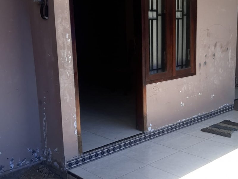 Dijual Rumah Minimalis Siap Huni di Puri Gading Mas Permai - Banyuwangi  Dijual Rumah Minimalis Siap Huni di Puri Gading Mas Permai - Banyuwangi  Dijual Rumah Minimalis Siap Huni di Puri Gading Mas Permai - Banyuwangi&nbsp;
Akses Jln Raya Jember - Banyuwangi.&nbsp;
Lokasi sangat startegis dekat dengan NRP BANYUWANGI
