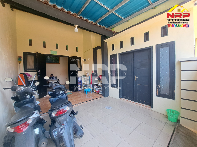 Dijual Rumah Minimalis Siap Huni di Sobo - Banyuwangi Dijual Rumah Minimalis Siap Huni di Sobo - Banyuwangi Dijual Rumah Minimalis Siap Huni di Sobo - Banyuwangi&nbsp;
Terletak di Perumahan one get system. Lokasi Sangat Strategis dekat dengan Fasilitas Pendidikan, NRP BANYUWANGI