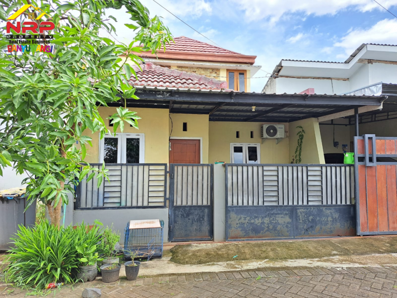 Dijual Rumah Modern 2 Lantai di Brawijaya  - Banyuwangi Dijual Rumah Modern 2 Lantai di Brawijaya  - Banyuwangi Dijual Rumah Modern 2 Lantai di Brawijaya&nbsp; - Banyuwangi
Lingkungan nyaman, aman dan bebas banjir.&nbsp;
Sangat Cocok Untuk Hunian Dekat dengan Fasilitas NRP BANYUWANGI