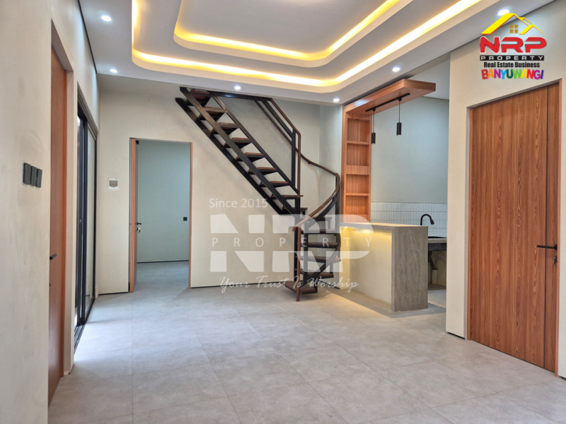 Dijual Rumah Modern Hook 2 lantai di Bakungan- Banyuwangi  Dijual Rumah Modern Hook 2 lantai di Bakungan- Banyuwangi  Modern house for Modern Living !!!
Dijual Rumah Modern Hook 2 lantai di Bakungan- Banyuwangi&nbsp;
Hadir dengan desain simpel, clean, dan nyaman untuk NRP BANYUWANGI
