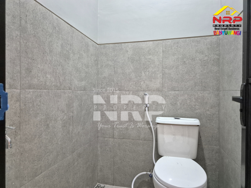 Dijual Rumah Modern Hook 2 lantai di Bakungan- Banyuwangi  Dijual Rumah Modern Hook 2 lantai di Bakungan- Banyuwangi  Modern house for Modern Living !!!
Dijual Rumah Modern Hook 2 lantai di Bakungan- Banyuwangi&nbsp;
Hadir dengan desain simpel, clean, dan nyaman untuk NRP BANYUWANGI