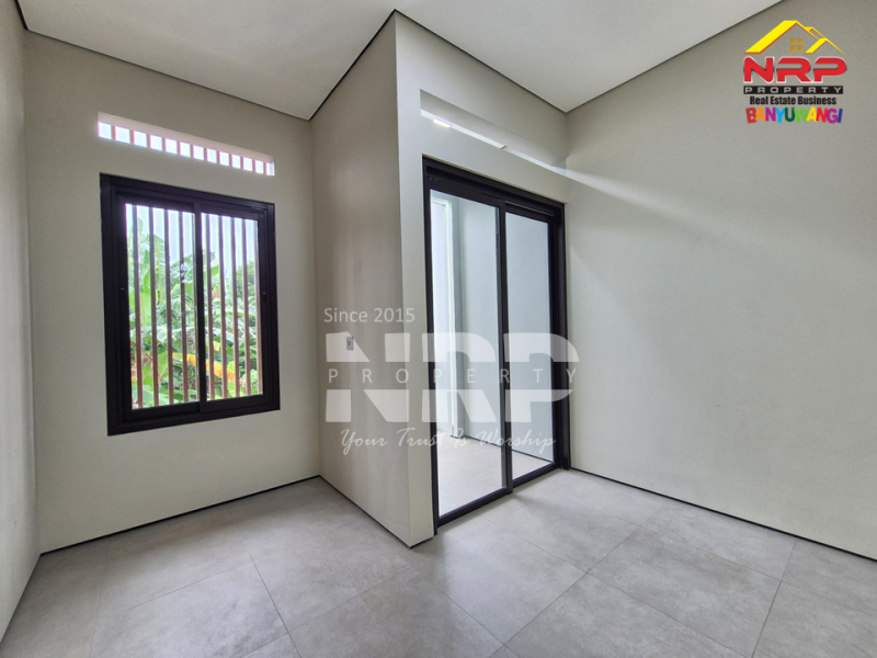 Dijual Rumah Modern Hook 2 lantai di Bakungan- Banyuwangi  Dijual Rumah Modern Hook 2 lantai di Bakungan- Banyuwangi  Modern house for Modern Living !!!
Dijual Rumah Modern Hook 2 lantai di Bakungan- Banyuwangi&nbsp;
Hadir dengan desain simpel, clean, dan nyaman untuk NRP BANYUWANGI