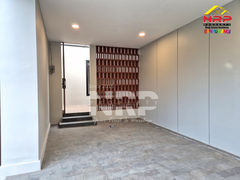 Dijual Rumah Modern Hook 2 lantai di Bakungan- Banyuwangi  Dijual Rumah Modern Hook 2 lantai di Bakungan- Banyuwangi  Modern house for Modern Living !!!
Dijual Rumah Modern Hook 2 lantai di Bakungan- Banyuwangi&nbsp;
Hadir dengan desain simpel, clean, dan nyaman untuk NRP BANYUWANGI