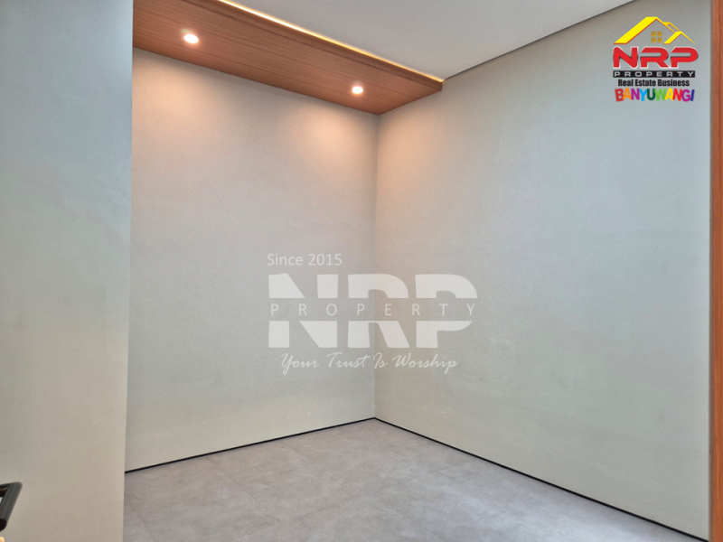 Dijual Rumah Modern Hook 2 lantai di Bakungan- Banyuwangi  Dijual Rumah Modern Hook 2 lantai di Bakungan- Banyuwangi  Modern house for Modern Living !!!
Dijual Rumah Modern Hook 2 lantai di Bakungan- Banyuwangi&nbsp;
Hadir dengan desain simpel, clean, dan nyaman untuk NRP BANYUWANGI