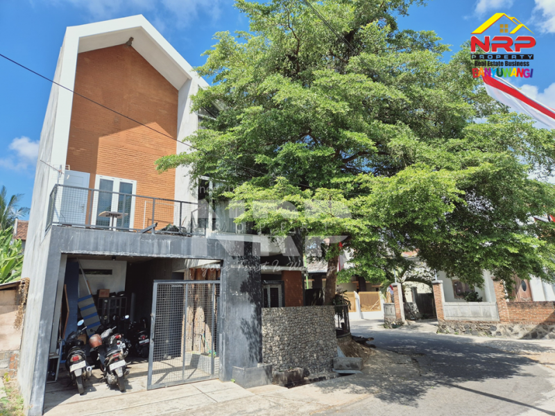 Dijual Rumah Modern Konsep Scandinavian 2 Lantai di Tamanbaru, Banyuwangi  Dijual Rumah Modern Konsep Scandinavian 2 Lantai di Tamanbaru, Banyuwangi  Dijual Rumah Modern Konsep Scandinavian 2 Lantai di Tamanbaru, Banyuwangi&nbsp;
Dekat dengan Kantor Pemda dan Pemerintahan,&nbsp;&nbsp;
Dekat Dengan NRP BANYUWANGI