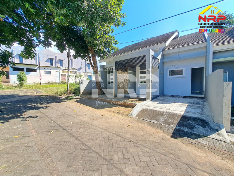 Dijual rumah murah banyuwangi kota free biaya apapun di Laguna Banyuwangi  Dijual rumah murah banyuwangi kota free biaya apapun di Laguna Banyuwangi  Kesempatan emas memiliki rumah di Taman Laguna Residance. Dp KPR cukup 25 Juta aja
Desain minimalis, lingkungan ekslusif, harga terbaik NRP BANYUWANGI