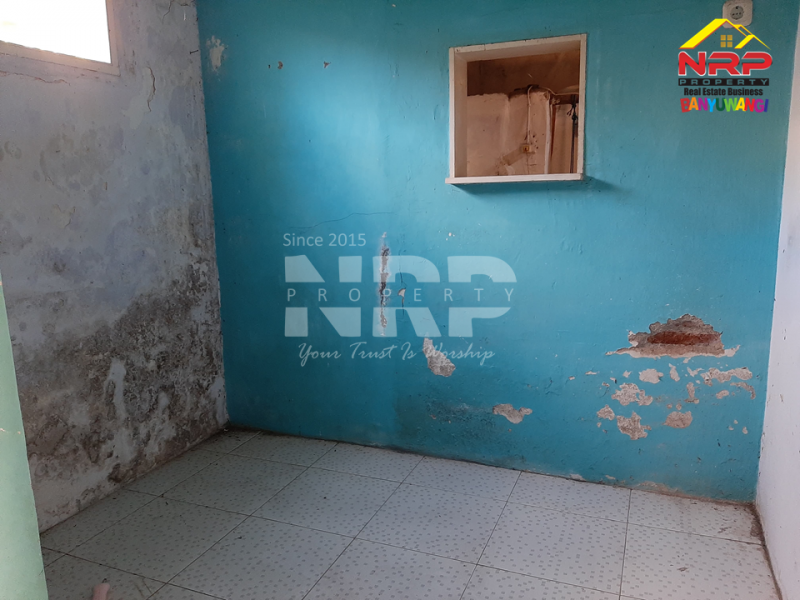 Dijual Rumah Murah di Belakang Roxy Mall Banyuwangi  Dijual Rumah Murah di Belakang Roxy Mall Banyuwangi  Dijual Rumah Murah di Belakang Roxy Mall Banyuwangi&nbsp;
Lokasi sangat strategis Cocok untuk Hunian, maupun ruang komersil lainnya.
&nbsp;&nbsp;
Luas Tanah NRP BANYUWANGI