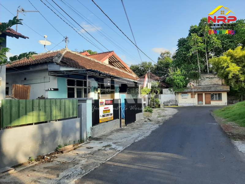 Dijual Rumah Murah di Belakang Roxy Mall Banyuwangi  Dijual Rumah Murah di Belakang Roxy Mall Banyuwangi  Dijual Rumah Murah di Belakang Roxy Mall Banyuwangi&nbsp;
Lokasi sangat strategis Cocok untuk Hunian, maupun ruang komersil lainnya.
&nbsp;&nbsp;
Luas Tanah NRP BANYUWANGI