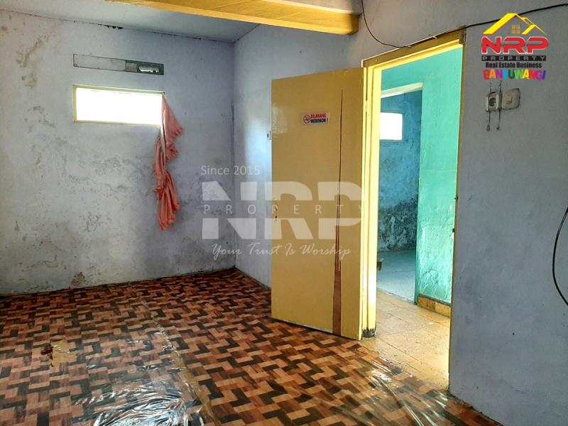 Dijual Rumah Murah di Belakang Roxy Mall Banyuwangi  Dijual Rumah Murah di Belakang Roxy Mall Banyuwangi  Dijual Rumah Murah di Belakang Roxy Mall Banyuwangi&nbsp;
Lokasi sangat strategis Cocok untuk Hunian, maupun ruang komersil lainnya.
&nbsp;&nbsp;
Luas Tanah NRP BANYUWANGI