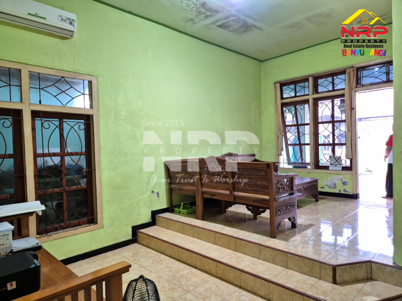 Dijual Rumah murah di Singonegaran Banyuwangi Kota Dijual Rumah murah di Singonegaran Banyuwangi Kota Cari rumah lokasi strategis dengan harga ramah kantong?
Ini dia! Dijual Rumah murah di Singonegaran Banyuwangi Kota, akses mudah ke pusat kota, sekolah, dan NRP BANYUWANGI