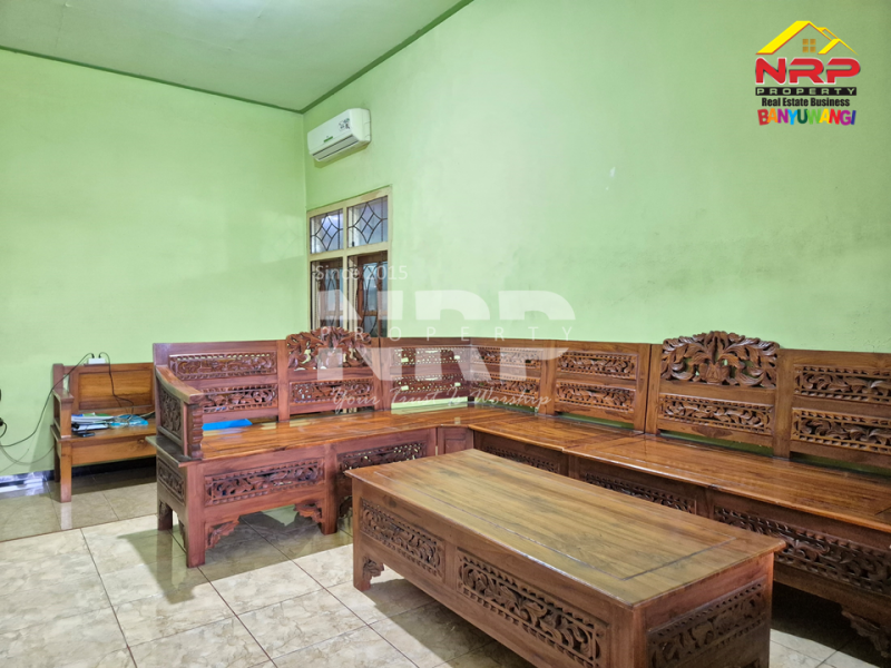 Dijual Rumah murah di Singonegaran Banyuwangi Kota Dijual Rumah murah di Singonegaran Banyuwangi Kota Cari rumah lokasi strategis dengan harga ramah kantong?
Ini dia! Dijual Rumah murah di Singonegaran Banyuwangi Kota, akses mudah ke pusat kota, sekolah, dan NRP BANYUWANGI