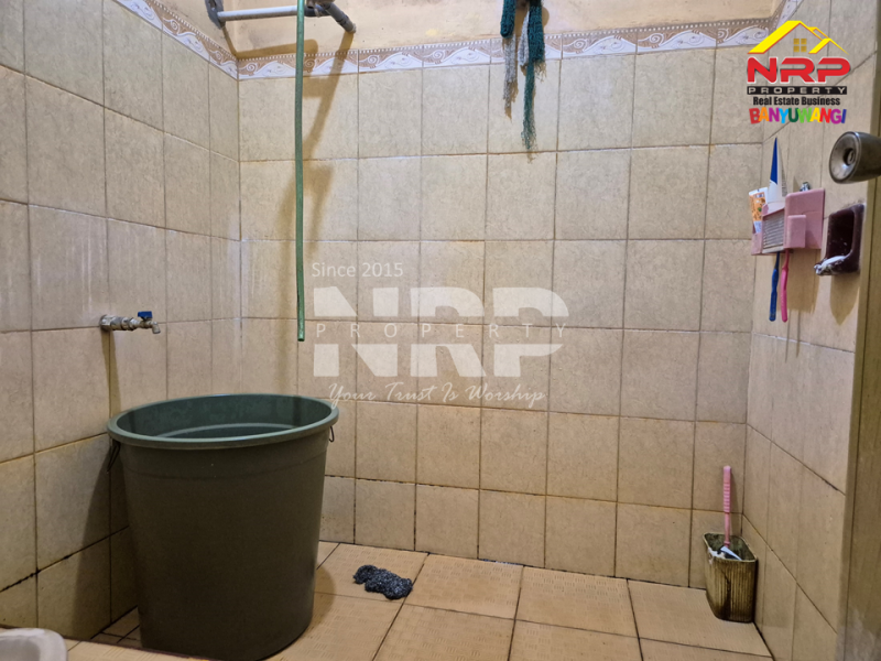 Dijual Rumah murah di Singonegaran Banyuwangi Kota Dijual Rumah murah di Singonegaran Banyuwangi Kota Cari rumah lokasi strategis dengan harga ramah kantong?
Ini dia! Dijual Rumah murah di Singonegaran Banyuwangi Kota, akses mudah ke pusat kota, sekolah, dan NRP BANYUWANGI