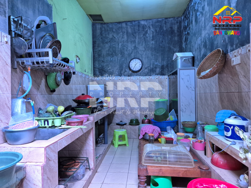 Dijual Rumah murah di Singonegaran Banyuwangi Kota Dijual Rumah murah di Singonegaran Banyuwangi Kota Cari rumah lokasi strategis dengan harga ramah kantong?
Ini dia! Dijual Rumah murah di Singonegaran Banyuwangi Kota, akses mudah ke pusat kota, sekolah, dan NRP BANYUWANGI